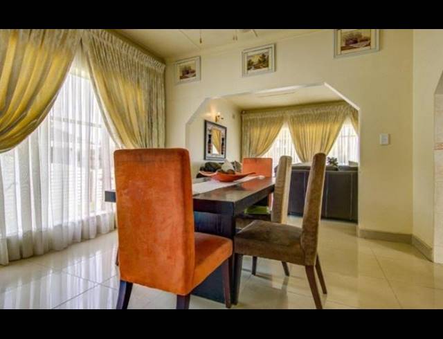 4 BEDROOM HOUSE FOR SALE IN KEMPTON PARK EXT 04